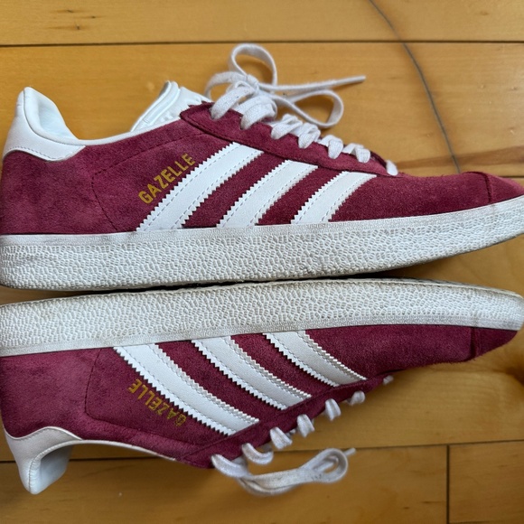 Adidas Gazelle Sneakers (Women’s US 7.5) - Picture 3 of 9